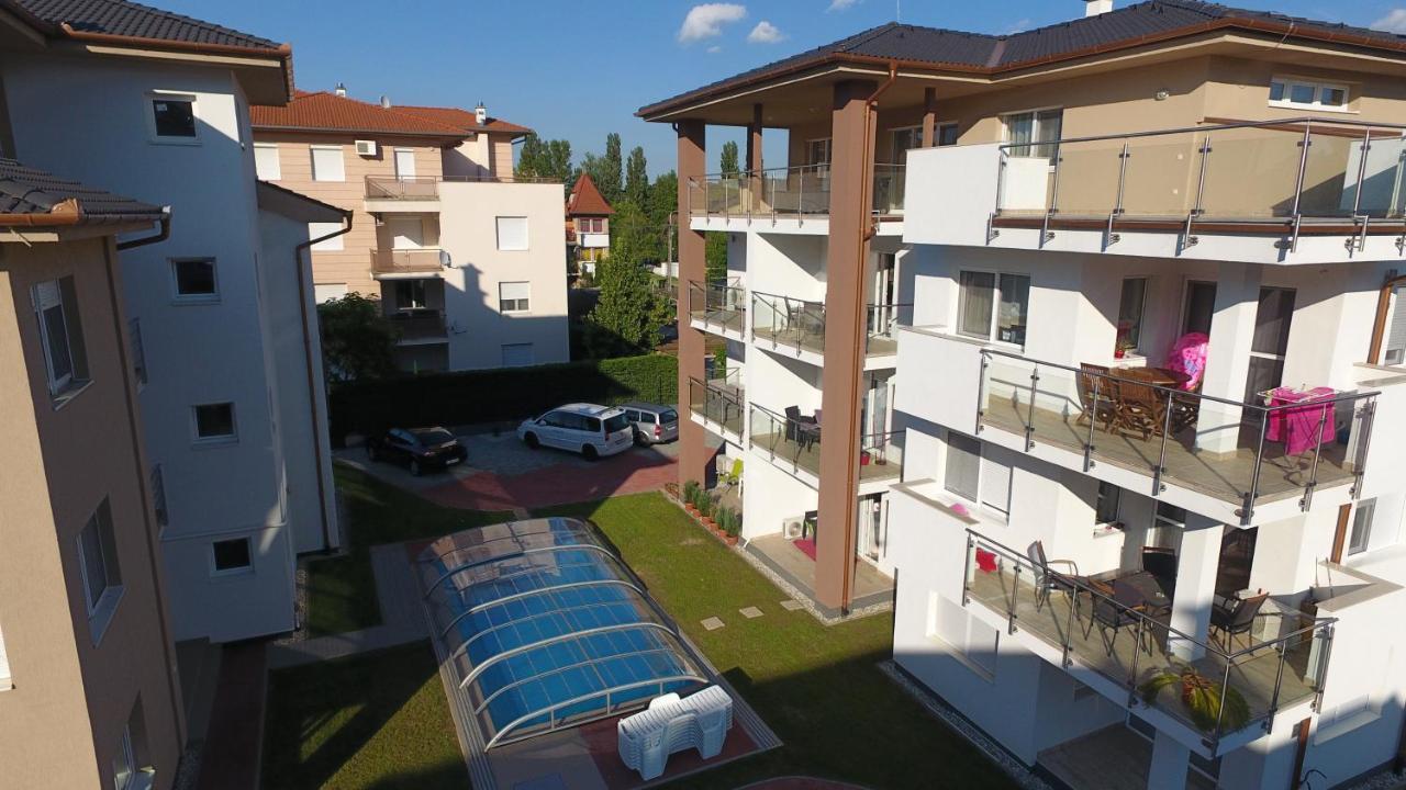 שיופוק Laguna Beach Apartmanok מראה חיצוני תמונה