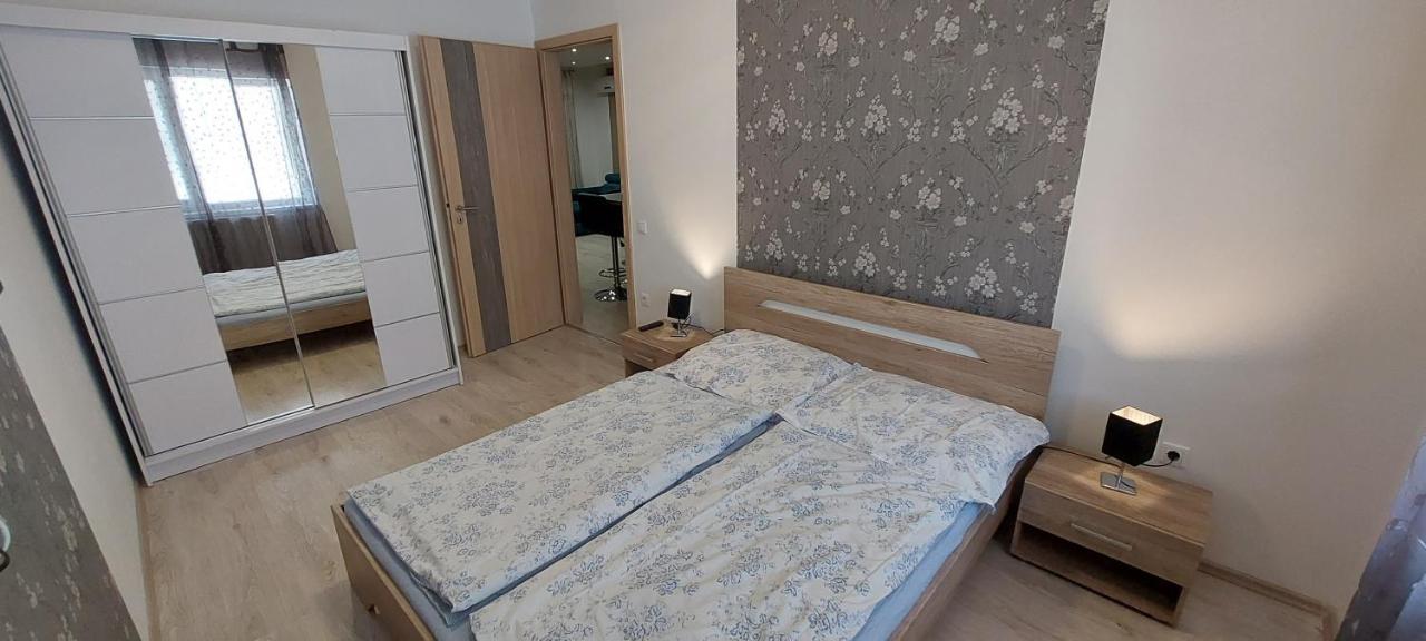 שיופוק Laguna Beach Apartmanok מראה חיצוני תמונה
