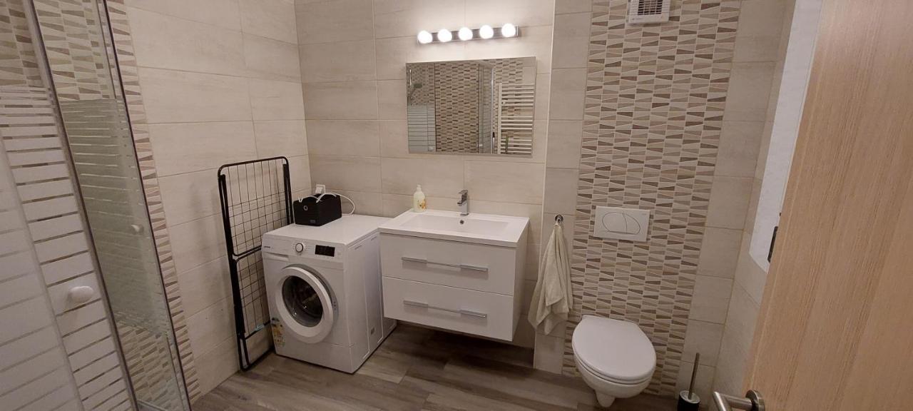 שיופוק Laguna Beach Apartmanok מראה חיצוני תמונה
