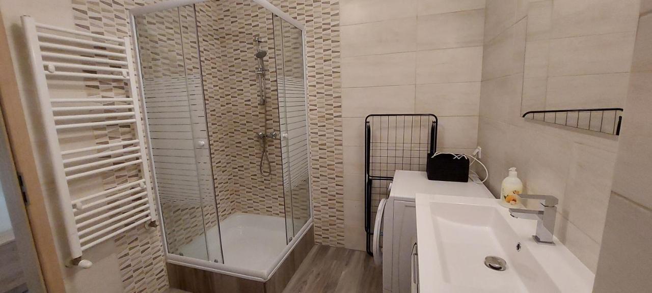 שיופוק Laguna Beach Apartmanok מראה חיצוני תמונה