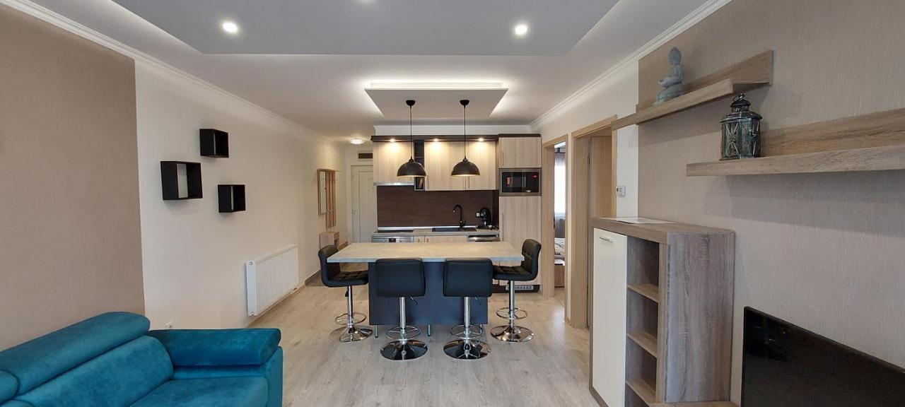 שיופוק Laguna Beach Apartmanok מראה חיצוני תמונה