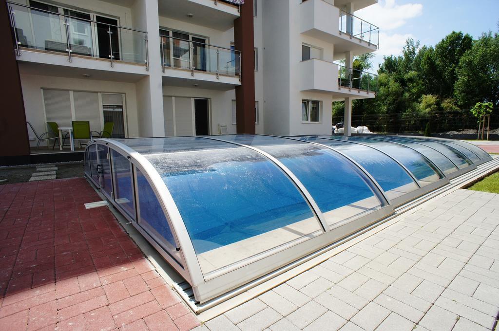 שיופוק Laguna Beach Apartmanok מראה חיצוני תמונה