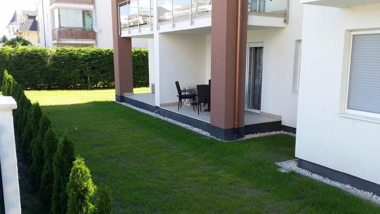שיופוק Laguna Beach Apartmanok מראה חיצוני תמונה